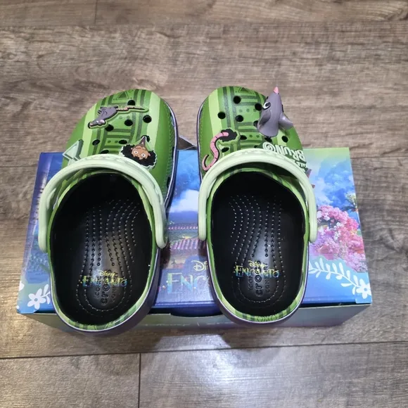 Crocs X Disney Encanto Glow in the Dark  Sandals Toddler Girls C8