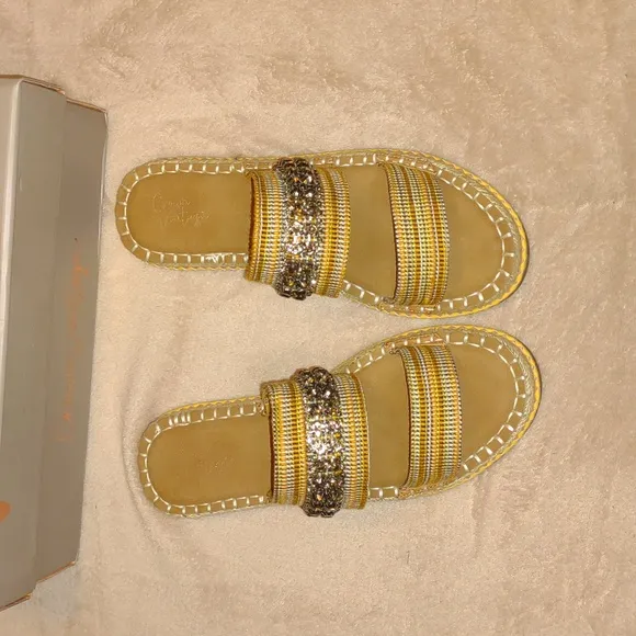 👣CROWN VINTAGE 💫Miyan Espadrilles Sandals in Merigold/Quicksand footwear