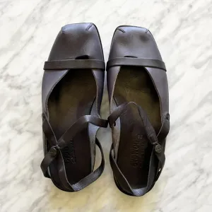 CYDWOQ Closed Toe Leather Sandals in Dark Blue MADE IN USA | EU 38, US 8