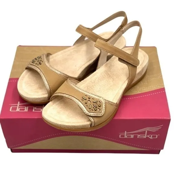 Dansko Blythe Sand Milled Nubuck Comfort Sandals Sand NIB