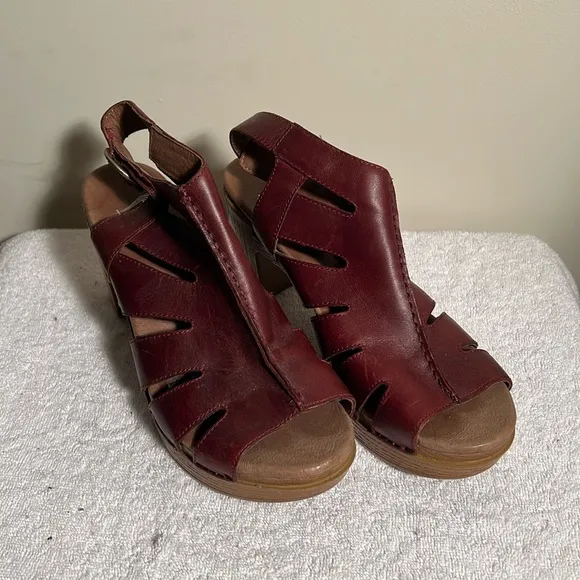 Dansko - Discontinued Red Purple Demetra Heeled Sandals - Size 39