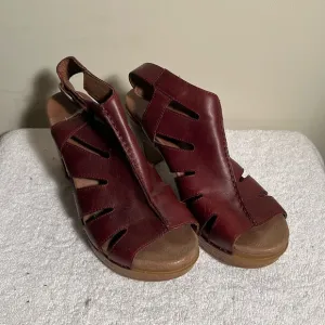 Dansko - Discontinued Red Purple Demetra Heeled Sandals - Size 39