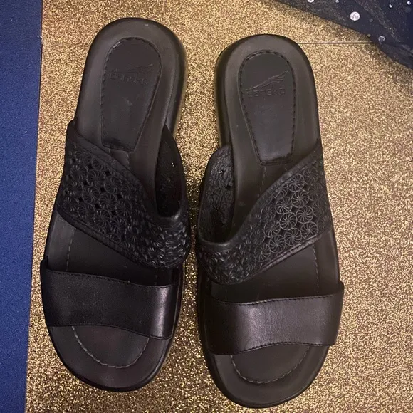 DANSKO LEATHER PERFORATED PLATFORM Sandals 38 GORG