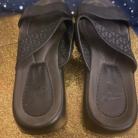 DANSKO LEATHER PERFORATED PLATFORM Sandals 38 GORG