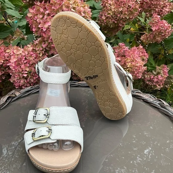 Dansko Leather Small Wedge‎ Sandals