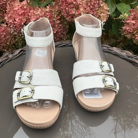 Dansko Leather Small Wedge‎ Sandals