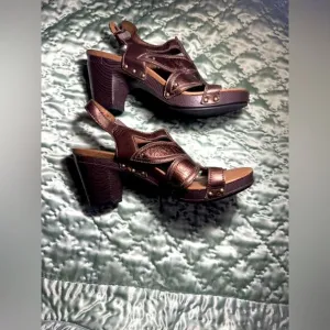 Dansko Nina Slingback Block Heel Sandals Size 39 US8.5 -9 Leather upper lining