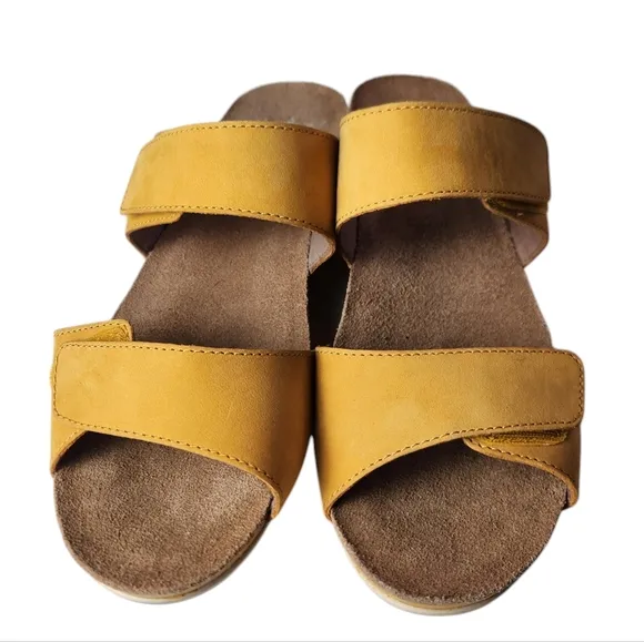 Dansko Sandals Womens Size 36 6 6.5 Marigold Yellow Vienna Suede Slip-on Comfort