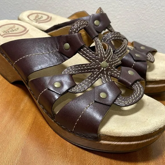 Dansko Serena Clog Sandals Leather Wood Heel Brown Tan/Brown Shoes 40/9.5-10