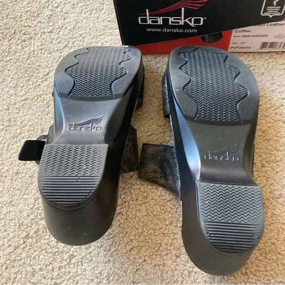 Dansko Sophie Swirl Leather Sandals Size 7 (EU size 37) Coffee Brown Travel Work