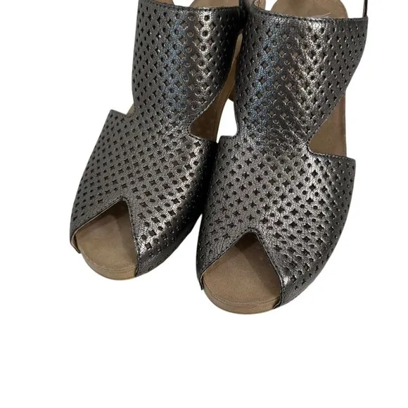 Dansko Teagan Women Metallic Perforated Leather Peep Toe Slingback Sandals SZ 39