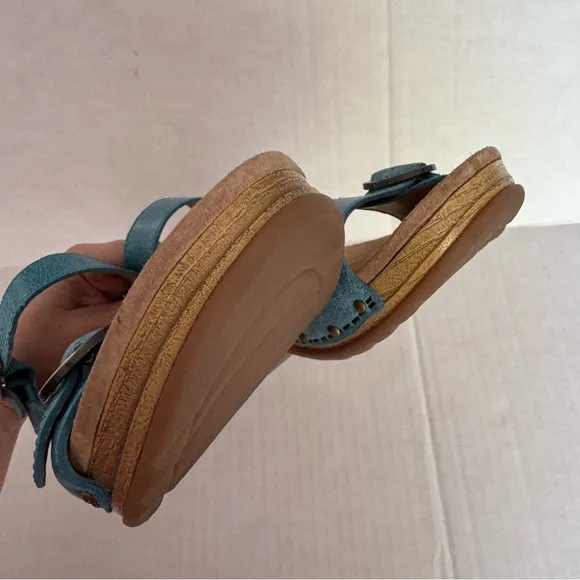 Dansko Tricia Lagoon Milled Burnished Sandals