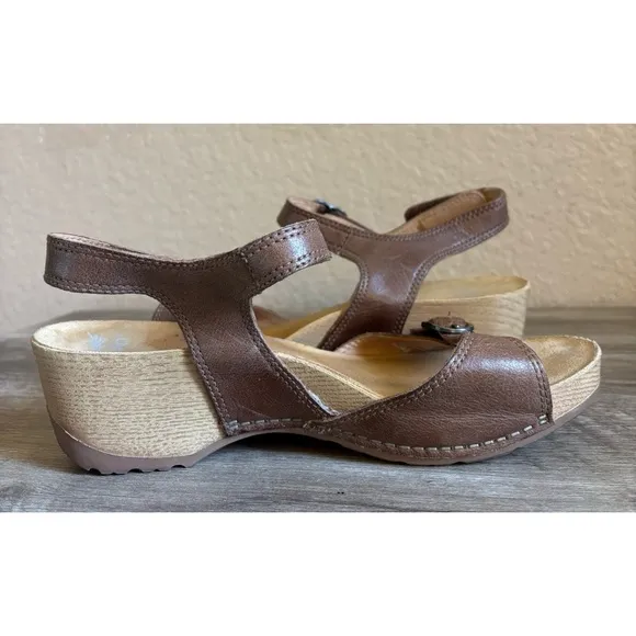 Dansko Tricia Wedge Sandals Size EU 37