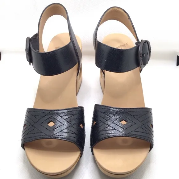 Dansko Womens Odele Black Tumbled Calf Block Heeled Sandals Size 40 (9.5-10 US)