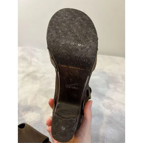 Dansko Ripley Leather Studded Wooden Heel Platform Sandals 41