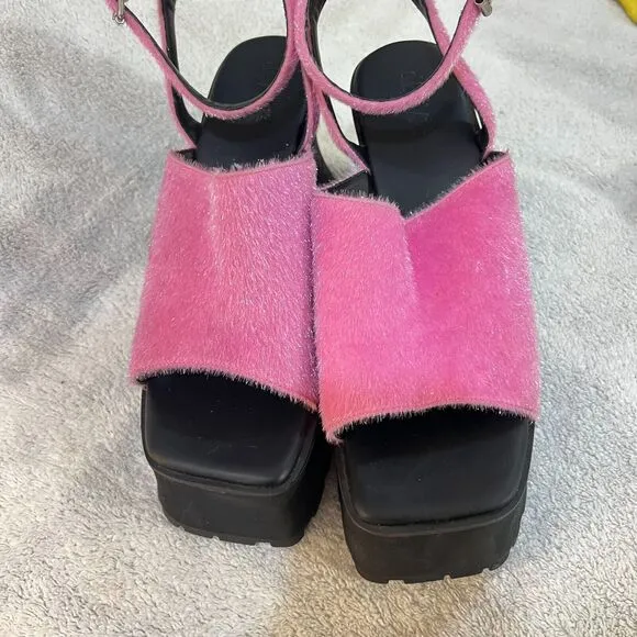 Delias Womens Pink Platform Wedge Sandals 11M Del21-155 Dolls Kill Fuzzy