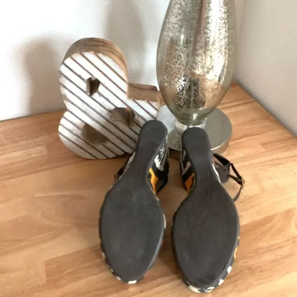 DIEGO DI  LUCCA Platform Wedge Heel Sandals Brown Tribal Ethnic Painted Size 6