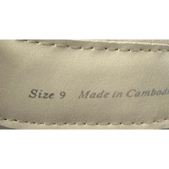 Dolce Vita Debra Suede Platform Banded Sandals Size 9 Ivory.  NWT