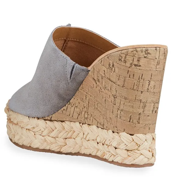 🆕{Dolce Vita} Lani Grey Suede Mule Sandals