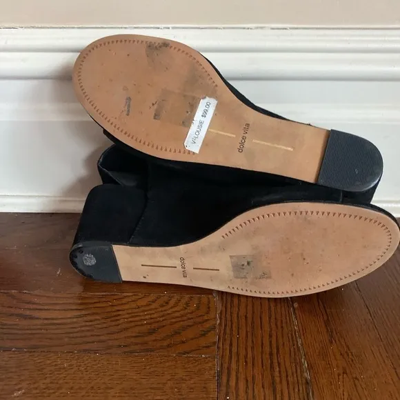 Dolce Vita Louise Black Suede Wedge Sandals.