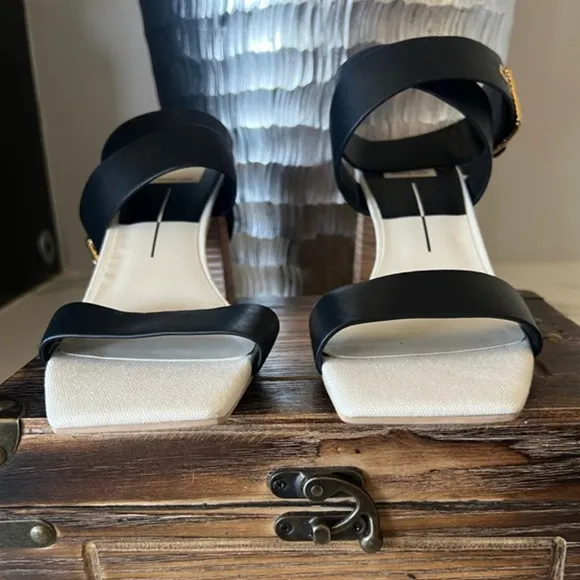 Dolce Vita Paytin Heel Sandals in Black