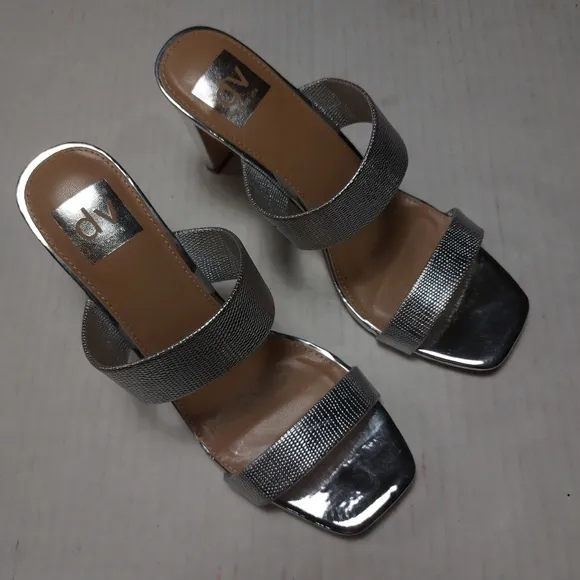 Dolce Vita Silver Shimmer Metallic Heels Sandal Size 8.5M