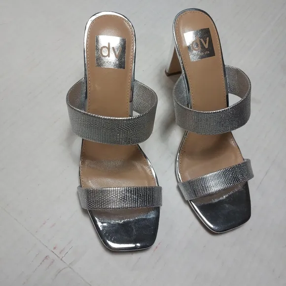 Dolce Vita Silver Shimmer Metallic Heels Sandal Size 8.5M