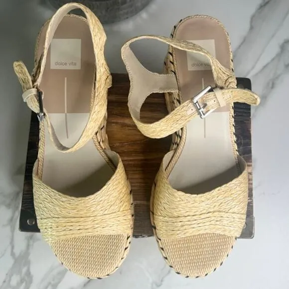 Dolce Vita Tiago Wedge Sandals in Light Natural Raffia