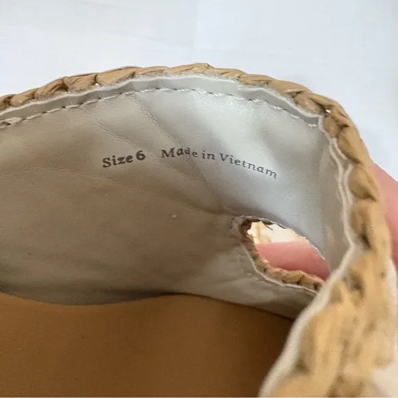 DOLCE VITA Wanika Sand Nubuck Leather Raffia Buckle Slide Sandals