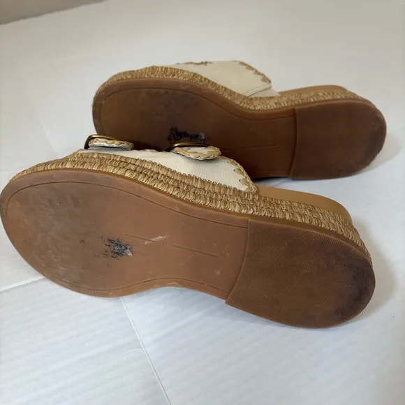 DOLCE VITA Wanika Sand Nubuck Leather Raffia Buckle Slide Sandals