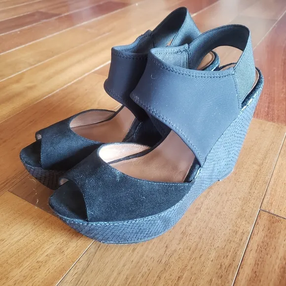 Donald J Pliner DJ Snake Embossed Wedge Sandals