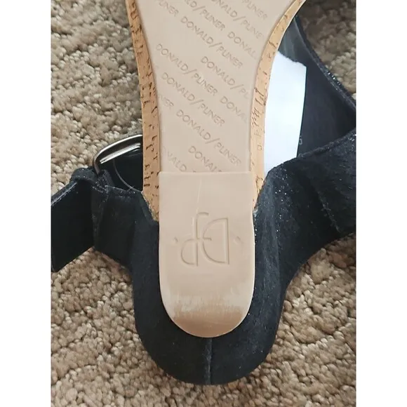 Donald J Pliner Doni T- Strap Wedge Slide on Sandals size 7 M NEW