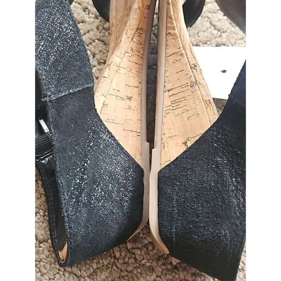 Donald J Pliner Doni T- Strap Wedge Slide on Sandals size 7 M NEW