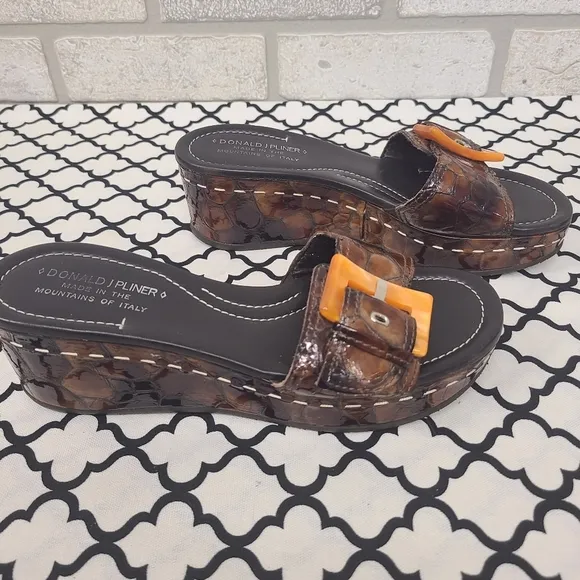Donald J. Pliner Sukey Sandals Size 7