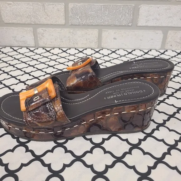 Donald J. Pliner Sukey Sandals Size 7