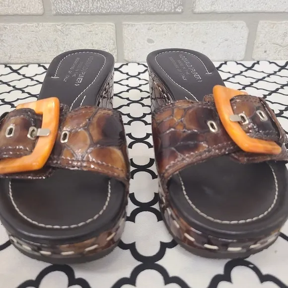 Donald J. Pliner Sukey Sandals Size 7