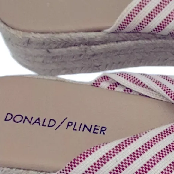 DONALD PLINER CHATCHA ESPADRILLE RASPBERRY WHITE SANDAL PLATFORMS SANDAL SHOES