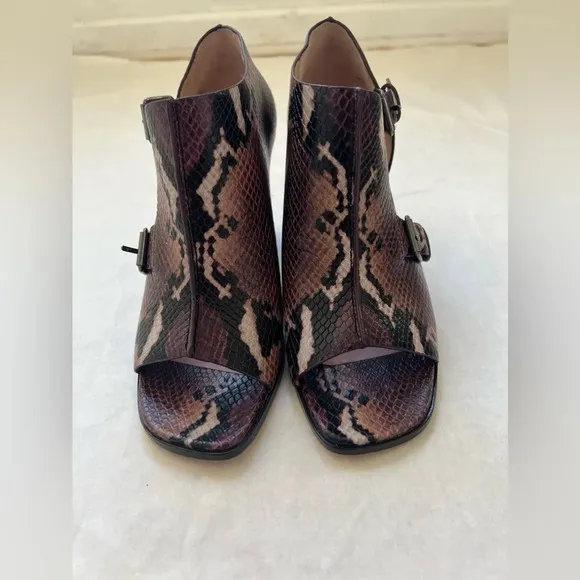 Donald Pliner Fouu snake print leather shooties sandals double strap heels 8,5