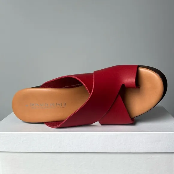 Donald Pliner Yelena Platform Sandals