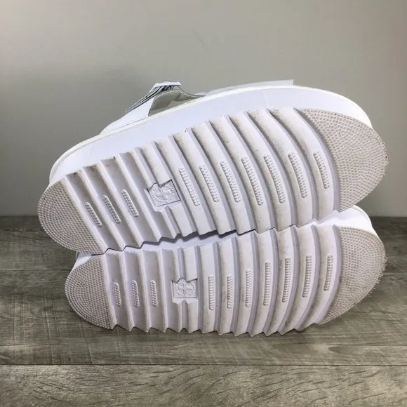 Dr Doc Martens Womens Voss Quad Platform White Leather Sandals Size 8 UK US 10
