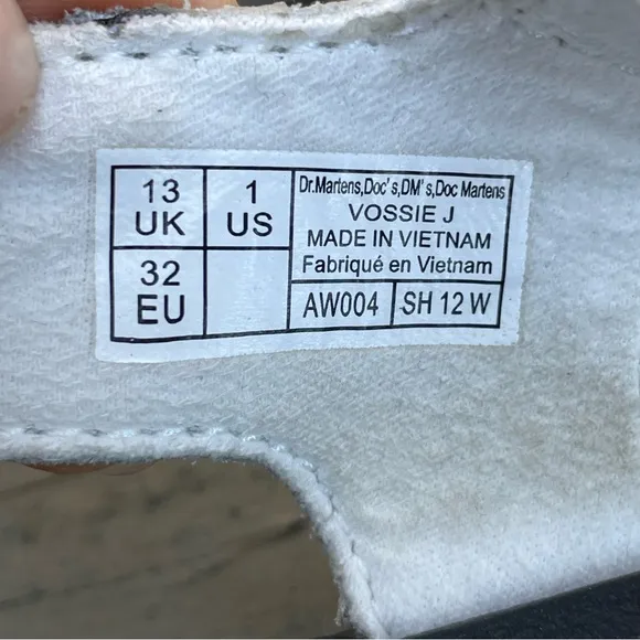 Dr. Martens Junior Vossie Leather Sandals in white size 1