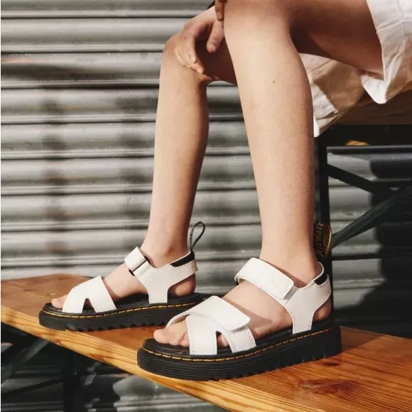 Dr. Martens Junior Vossie Leather Sandals in white size 1