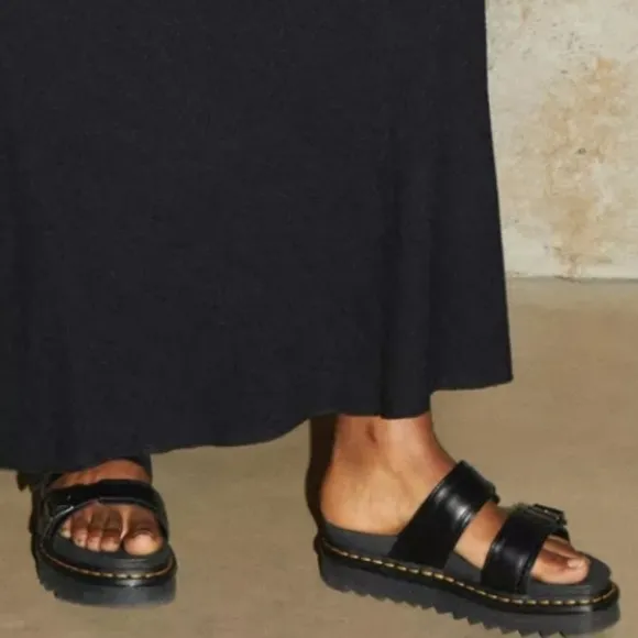 DR MARTENS MYLES SLIDE DOUBLE STRAP SANDAL