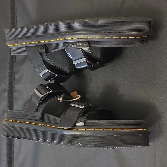 DR MARTENS MYLES SLIDE DOUBLE STRAP SANDAL
