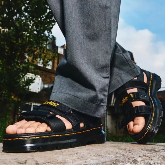 Dr Martens Pearson Webbing Sandals women9 new