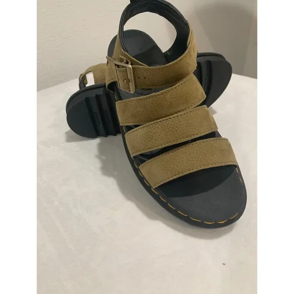 Dr Martens tumbled leather Blaire strap sandals size 10 new no box brown green