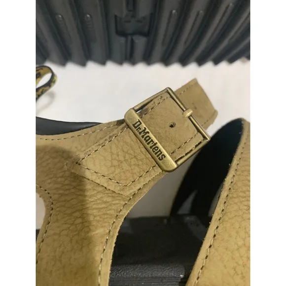Dr Martens tumbled leather Blaire strap sandals size 10 new no box brown green