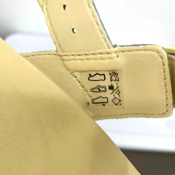 Dr. Martens Voss Mono Sandals Toile Cream Monochrome Pastel Yellow Soft Girl 9