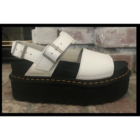 Dr Martens Women VOSS QUAD White Platform Sandals Size 11 BNIB