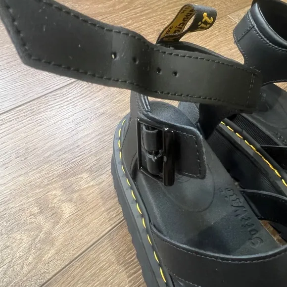 Dr. Martens Women's Blair Quad Platform Sandals, Black, Size 10, New in Box